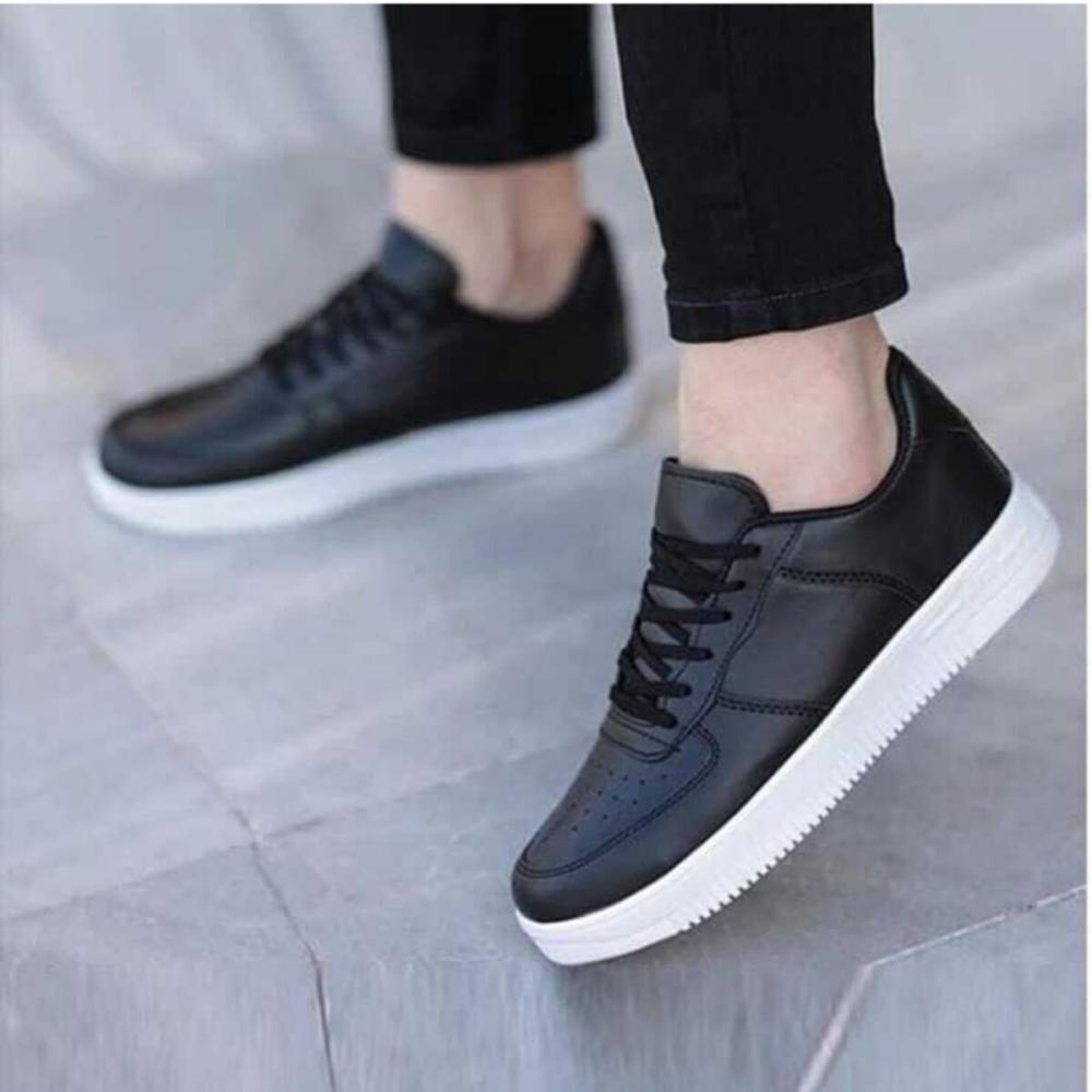 

Женские модные кроссовки