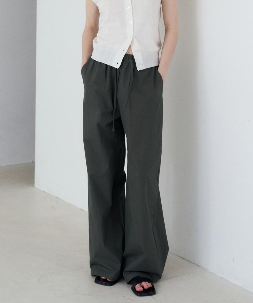 FROMWHERE Elastic Wide Pants Charcoal