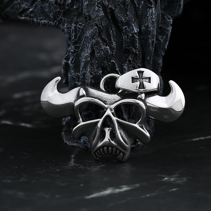 

Хорошее полированное ожерелье с подвеской в виде крупного рогатого скота для мужчин, модное повседневное панк-ювелирное украшение, подарок на вечеринку