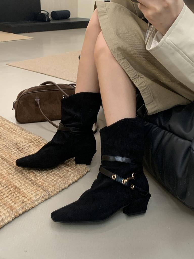 Retro thick heel two wear square head knight boots women's 2025 autumn and winter new suede belt buckle versatile and thin medium boots