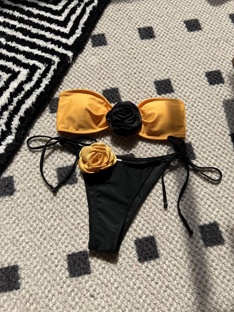 2026 Color Matching Rose Tube Top Strap Drawstring Straps Split Swimsuit Bikini
