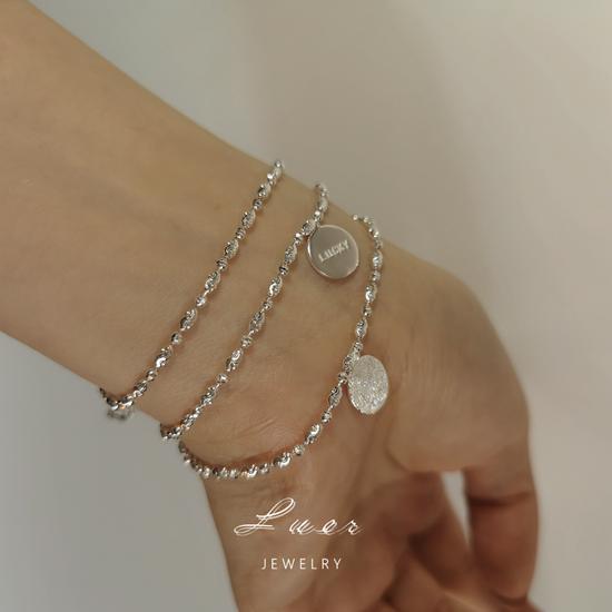 Sterling Silver Lucky Sparkling Sand Round Tag Bracelet, Italian Carved Chain Hand Jewelry for Women