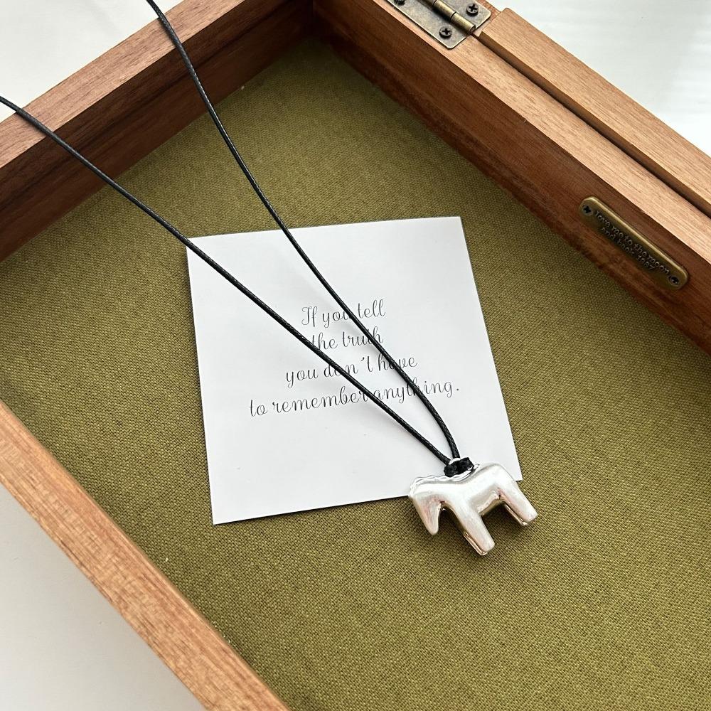 Fashion Horse Pendant Horse Pendant Necklace Metal Adjustable Sweater Chain Gift Long Black Rope Long Necklace Women