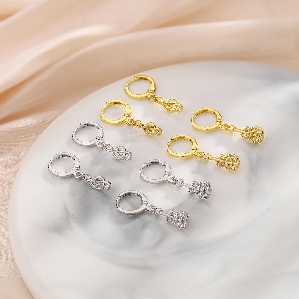 Zirkon Kytara Housle Náušnice Vynikající nástroj Asymetrické náušnice Noty Náušnice Žena