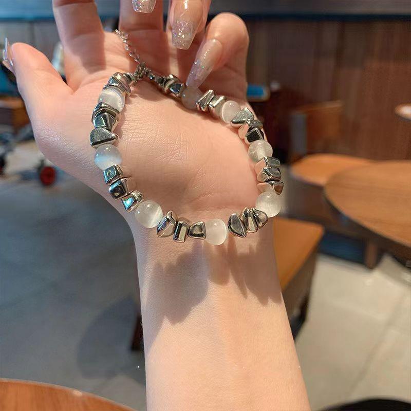 2025 New Trend Moonstone & Silver Spliced Luxury Bracelet for Women