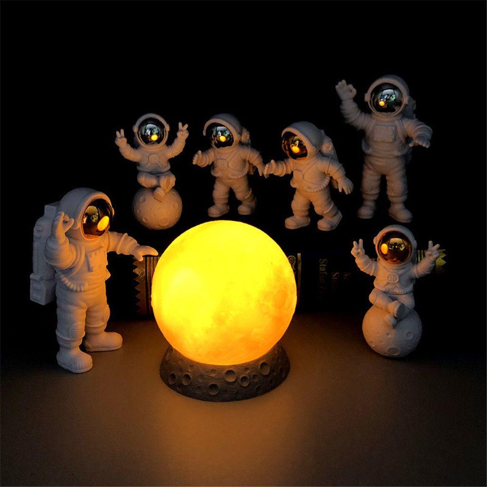 Birthday Space Cake Cosmonaut Statues Astronaut Ornaments With Moon Sculpture Figurines Spaceman