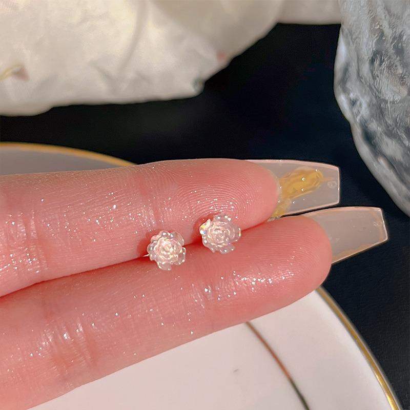 Gold Ring Earrings Women's Ear Buckles Light Luxury High-end Earrings Autumn and Winter Ring Earrings