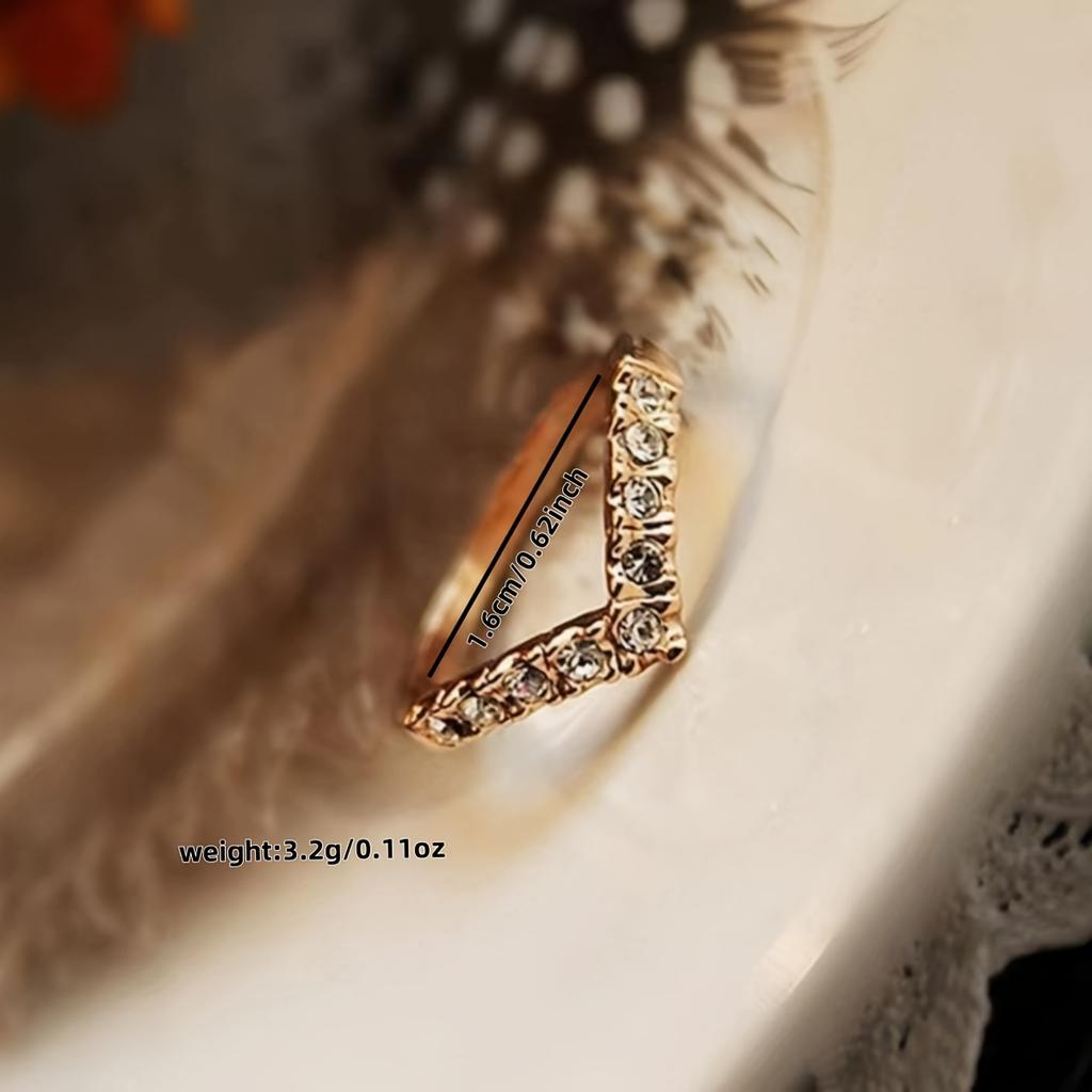 1pcs V-shaped Ring, Uniquely Designed Minimalist Ring, Full Diamond Heart-shaped Tail Ring Decoration.