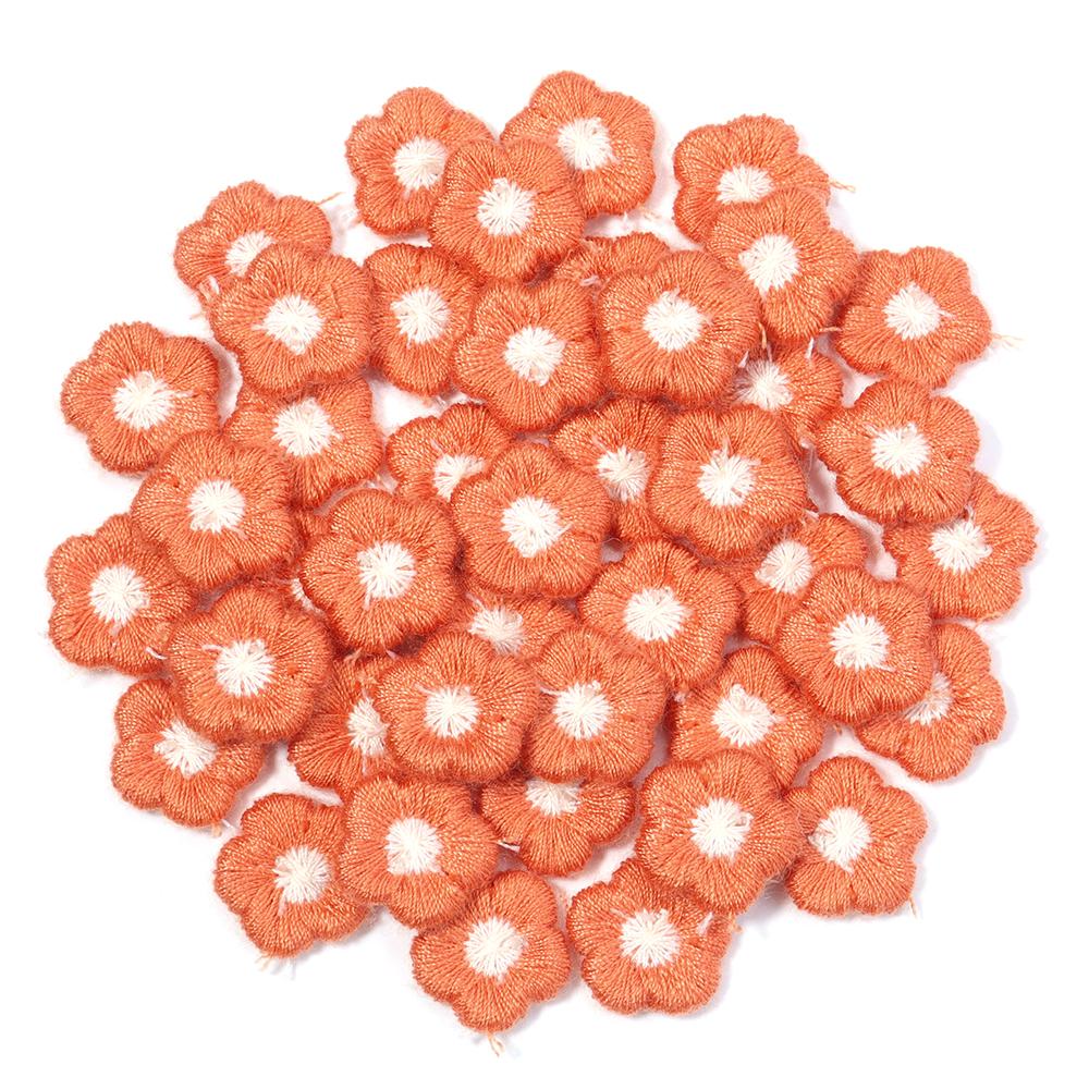 50 Stück/Los Mini Handgemachte Gestickte Blumenflicken Bunte Pflaumenblüten Applikation DIY Kleidung Kopfbedeckung Dekor Nähzubehör