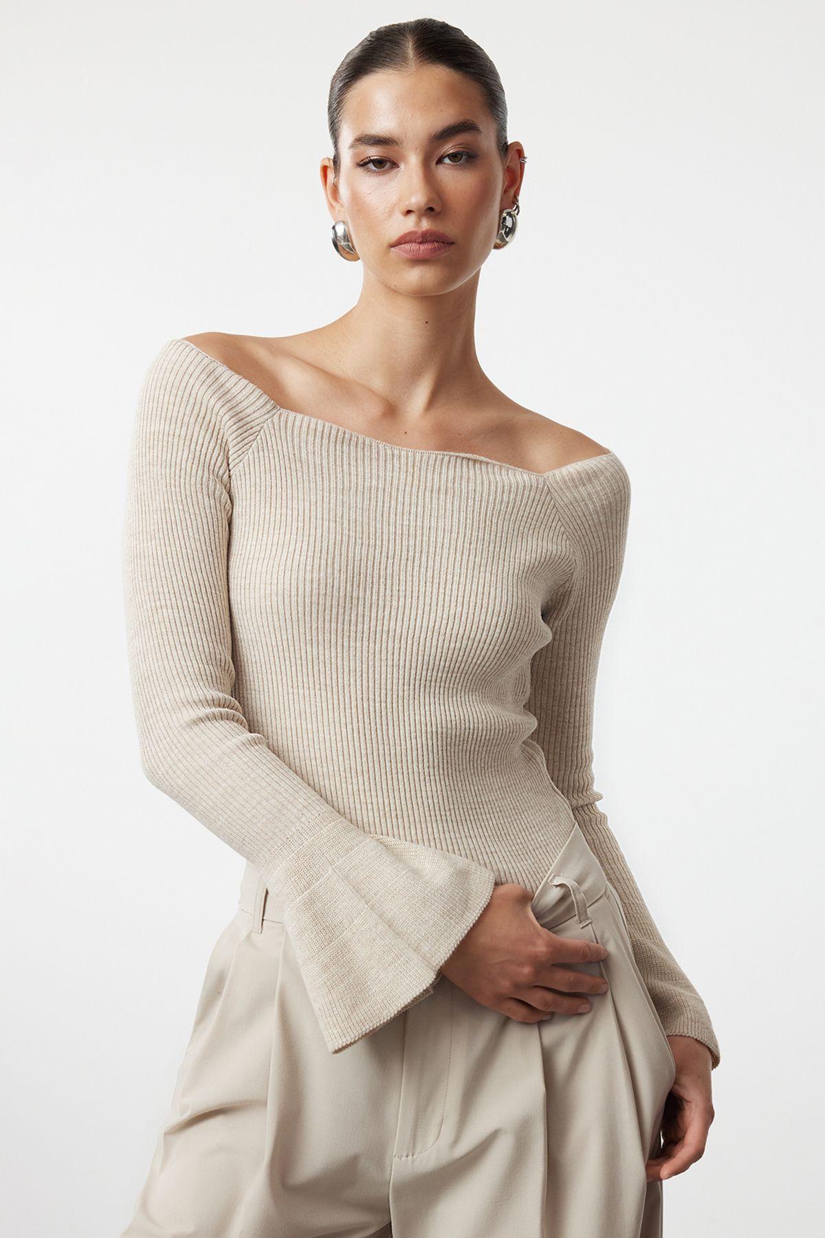 

Women s Elegance Style Sweater Stone Carmen Collar Knitwear Sweater L