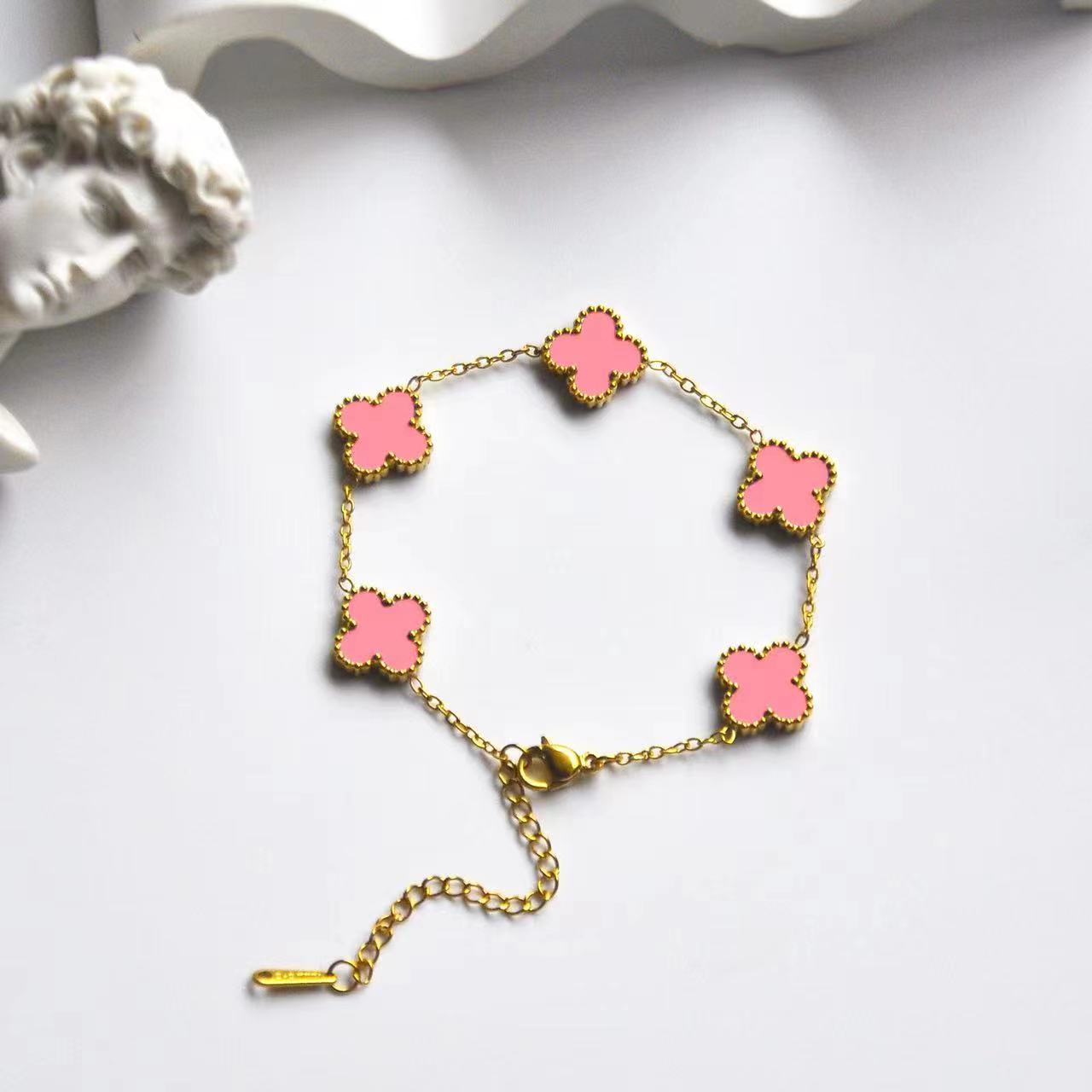 

Браслет Четырехлистный клевер 13 мм Женский простой браслет Пять цветков из перламутра Браслет Счастливый цветок