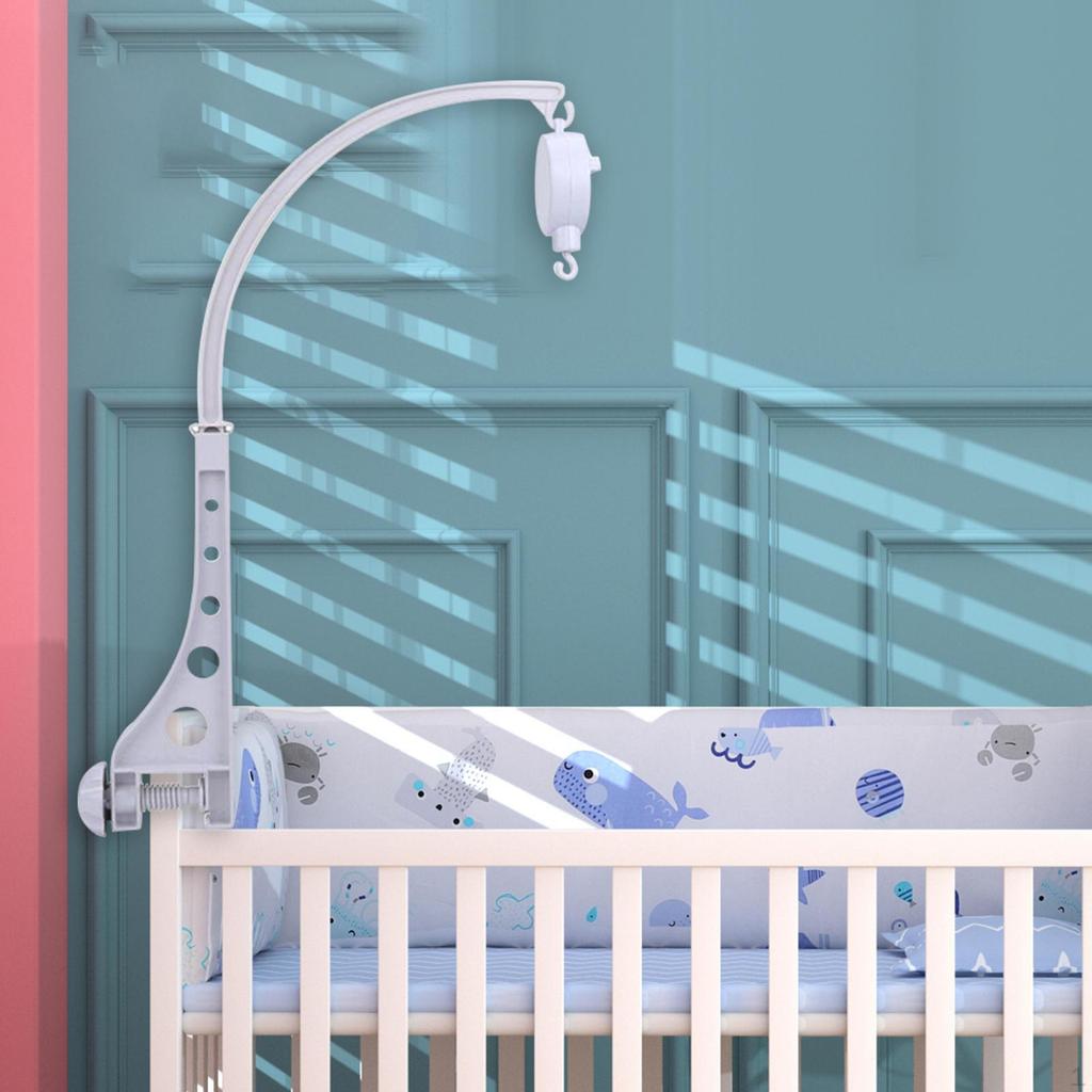 Dětská postýlka s hrazdičkou a držákem na dekorativní hračky