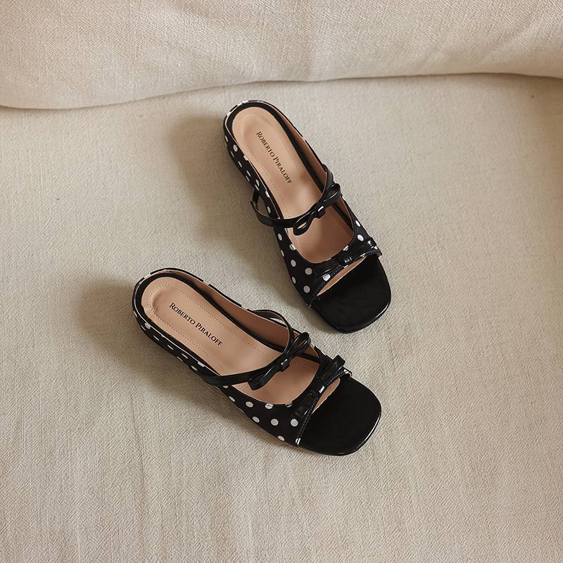 

Krazing Pot Microfiber Low Heels Polka Dot Decoration European Design Outside Slippers Summer Size 43 Size 42 Women Sandals 34 чёрный