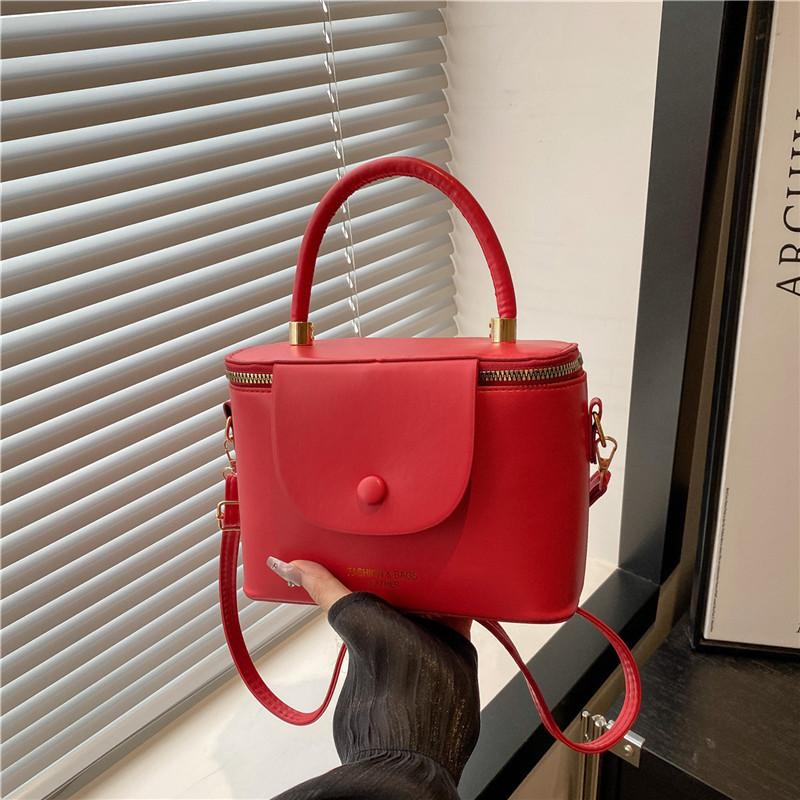 

Premium texture retro handbag popular solid color storage bag versatile casual niche single shoulder messenger bag