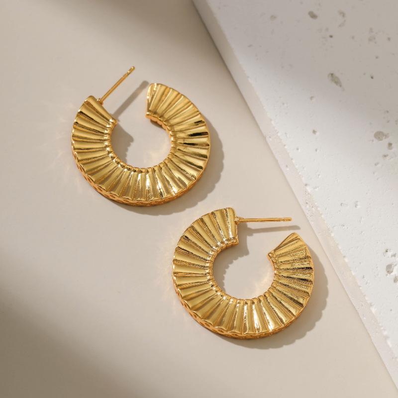 Creative Fan Shaped 18k Gold Plated Retro French Geometric Stud Earrings For Women