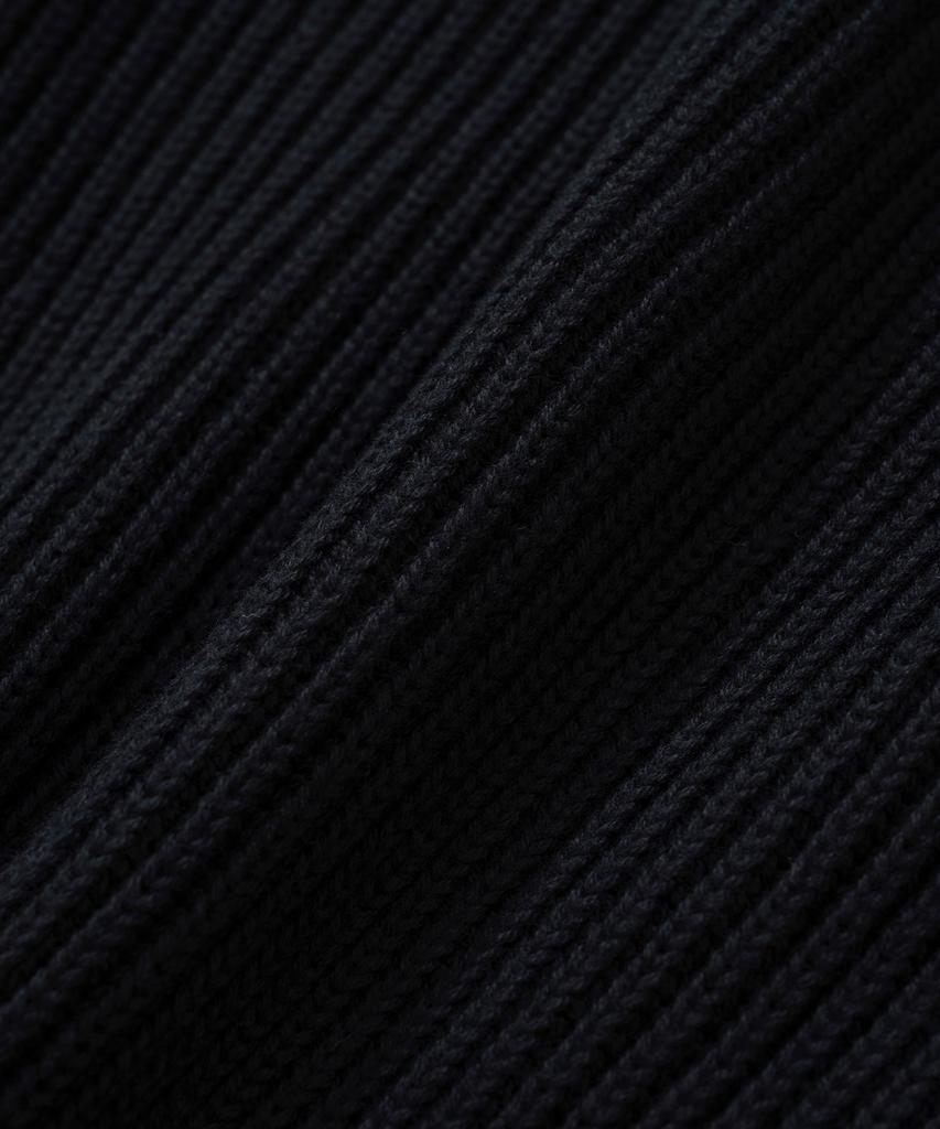 KNITTED Vintage Palm Tree Minimal Round Knit Black