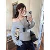 Gespalter Saum Strickpullover Damen Frühling Reiner Wunsch Stil Offene Schulter Unterhemd Diagonaler Kragen One-Shoulder Langarm Innen