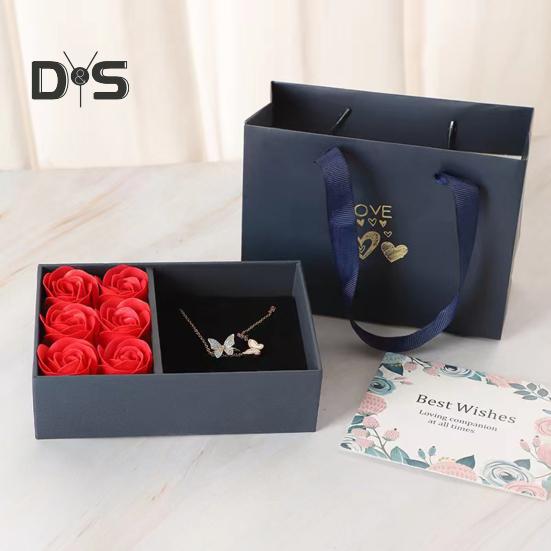 Eternal Roses Gaveeske Bevarte Blomster Smykkeskrin for kvinner Kone Mamma Bursdag Morsdag Valentinsdag Julegave