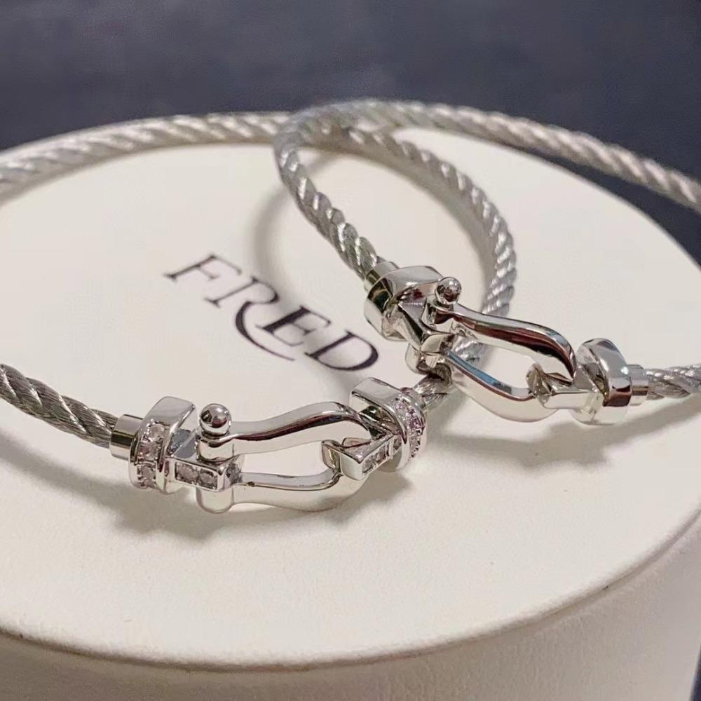 Full Drill with Horse Hoof Large 8-character Couple Bracelet