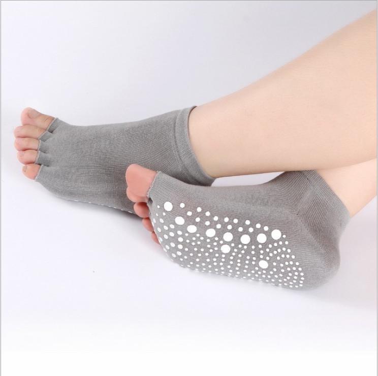 Women's Non-Slip Cotton Five-Finger Yoga Pilates Toe Socks