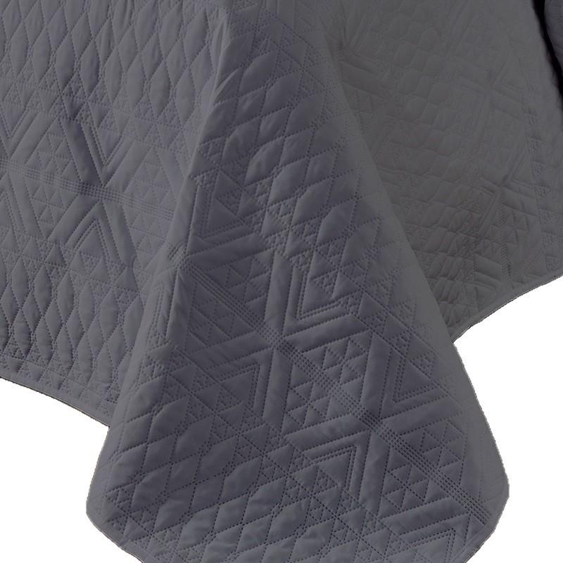 Revised Product Name: "Reversible Cotton-Filled Embossed Quilted Bedspread 3-Piece Set"