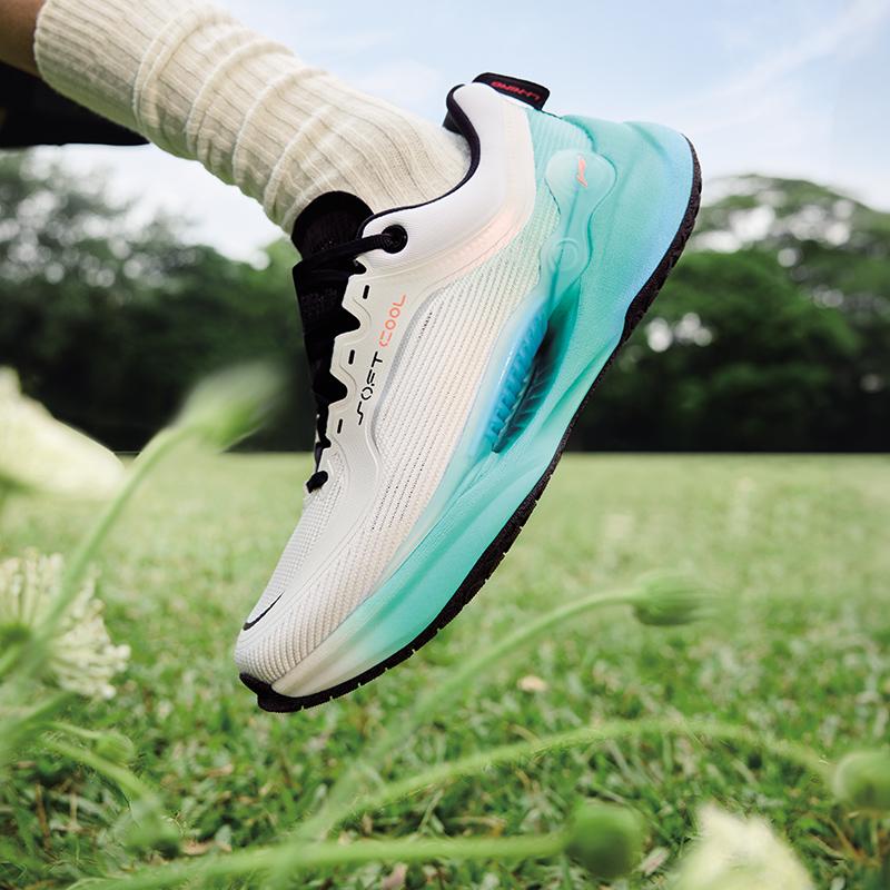 Li Ning Soft COOL Cushioning Abrasion Resistant Breathable Lightweight Casual Shoes Men's White Green Black AGLU025-3