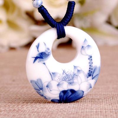 Keramische kettinghangers Nieuwe mode Vintage handgemaakte blauwe en witte sieradengeschenken