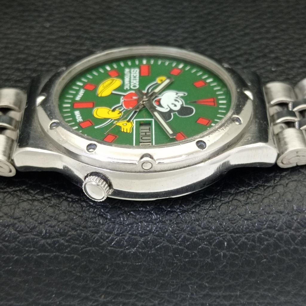 GENUINE VINTAGE SEIKO AUTOMATIC 7009A JAPAN MENS GREEN DIAL WATCH a701682-5 R206c-a701682