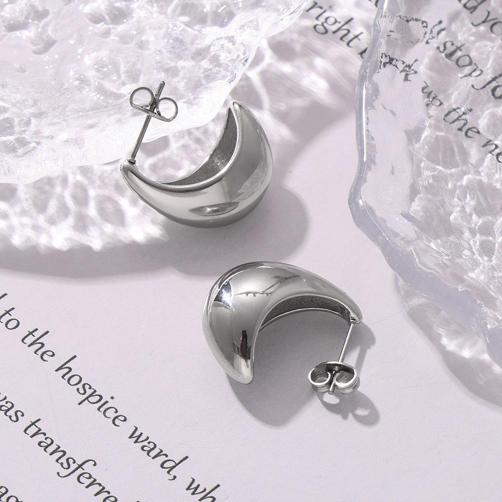 Wind Hollow C-shaped Crescent Stud Earrings Temperament Retro Wind Titanium Steel Plated 18k Real Gold Earrings Women
