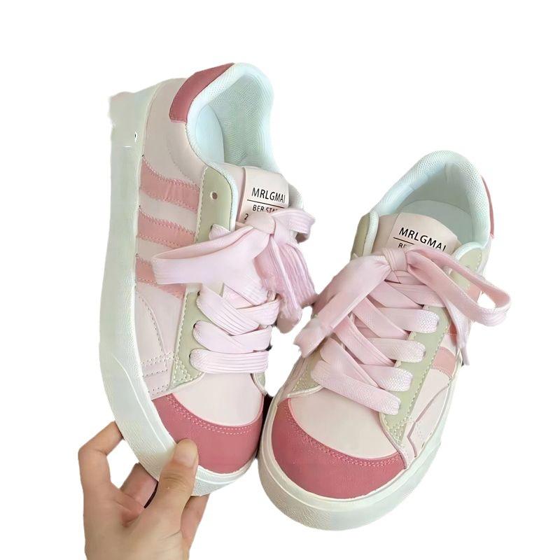 Beliebte kleine weiße Schuhe Studentinnen ins vielseitig 2025 Herbst neue flachbodige vielseitige bequeme Mode Freizeitschuhe