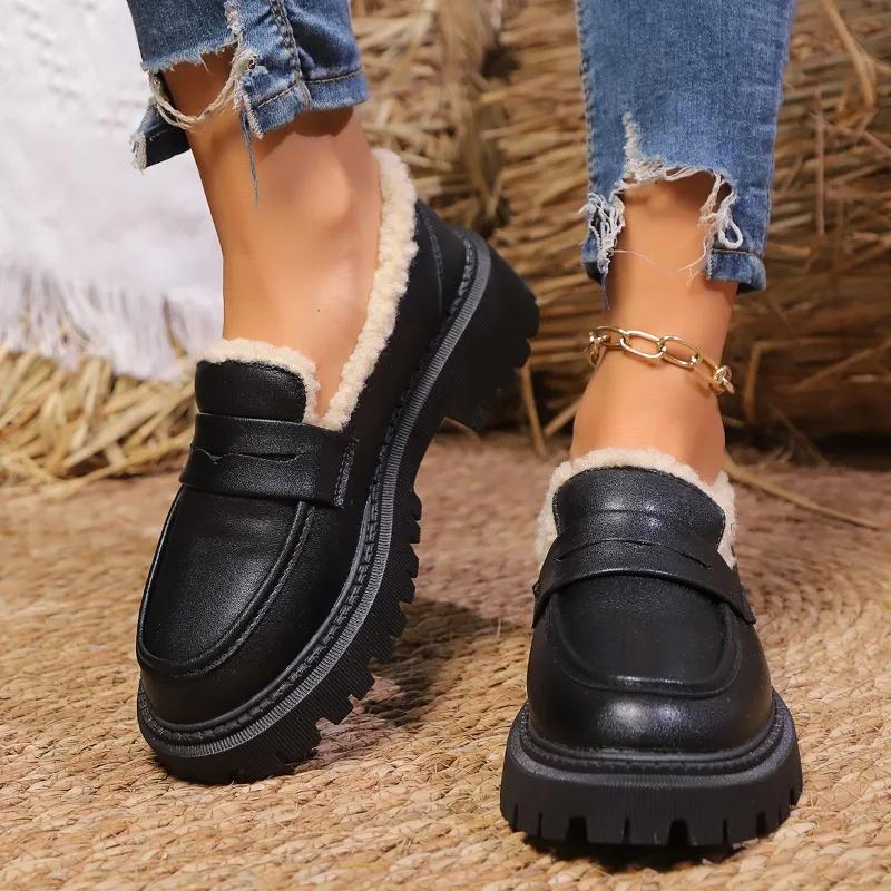 Plus Suede Leather Shoes for Women Loafers New Winter Warm Black Womens Casual Walking Shoes Warm Big Size 42 Ladies Shoes