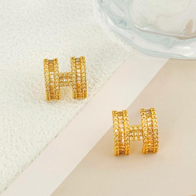 H-Letter Diamond Stud Earrings for Women: New Light Luxury, High-End Korean Fashion