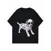 Szczeniak dalmatyński w okularach przeciwsłonecznych Czarny damski T-shirt z krótkim rękawem z nadrukiem
