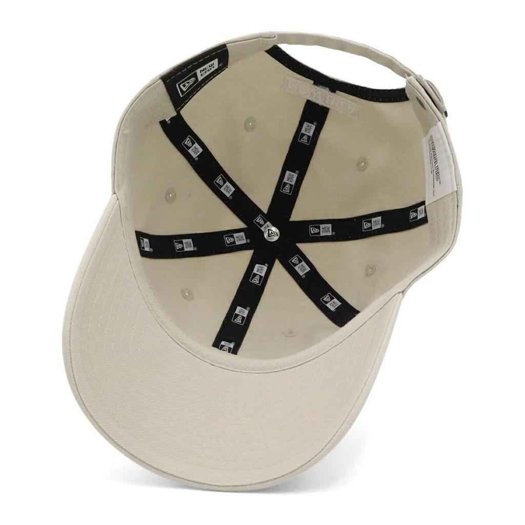 New Era Casual Classic Kappe in und Eine Peanuts-Kollaboration mit Diese lässige Klassiker-BB-Kappe bietet UV-Schutz für den Alltag und eine funktionale