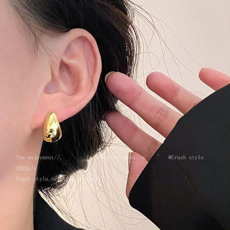 Vintage Hong Kong Style Red Hoop Earrings: Elegant Autumn/Winter Women's Accessory