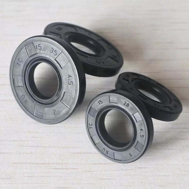 Professional Tc Type Nbr Shaft Oil Seal Nitrile Covered Double Lip with Garter Spring Quality Plastic Made Chainsaw Part