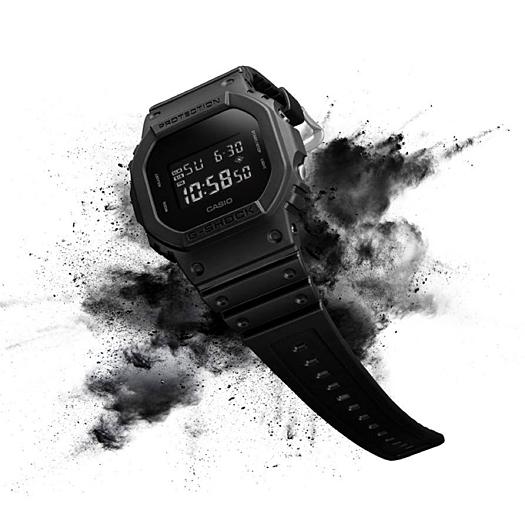 Casio Men's Resin 200M Water Resistant Shock Resistant Alarm Quartz Watch DW-5600BB-1