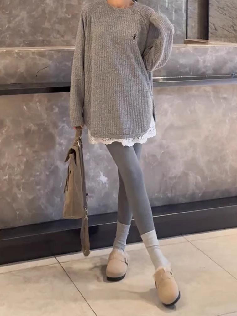 Chic French-Inspired Layered Skirt-Style Women's T-Shirt - Slimming Early Spring Wear