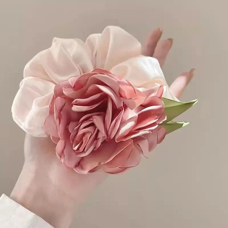 1Pc Fashion Rose Flowers Hair Elastic Band With Bell, Vibrant Floral Pattern, Soft Fabric Headband