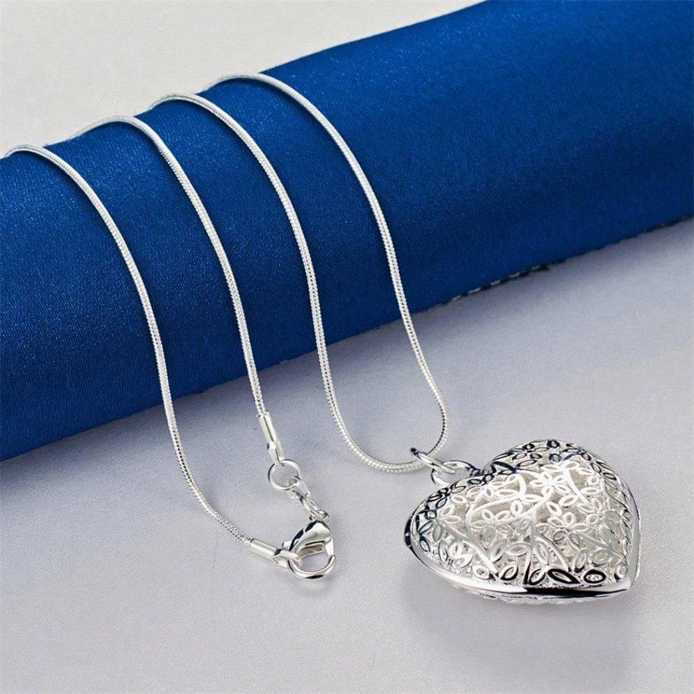 1pc Silver Plated Exquisite Hollow Heart Pendant Necklace For Fashion Women Charm Wedding Gift Jewelry Accessories