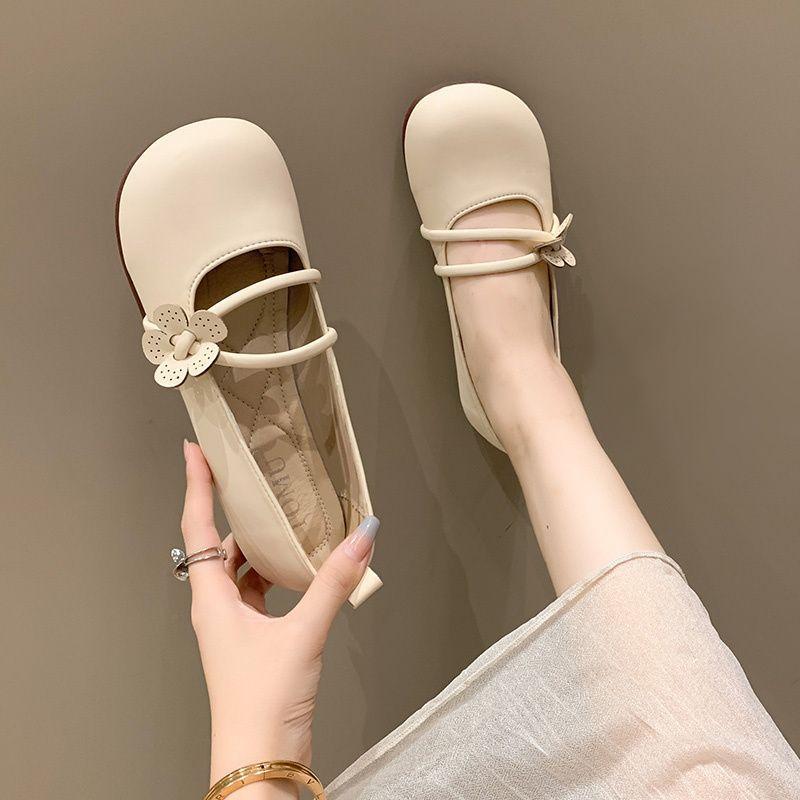Flat single shoes women's summer evening gentle shoes 2025 new grandma shoes with skirts one pedal Mary Jane Doudou shoes