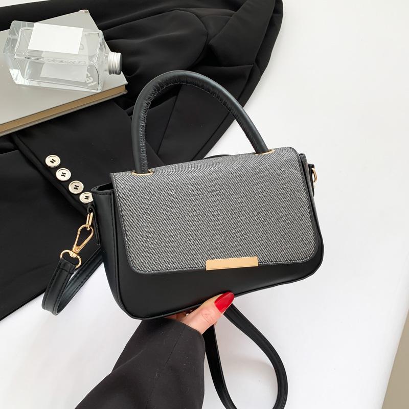 Pack Enjoy Time Popular Texture Splicing 2025 New Trendy Casual Fashion Simple Solid Color Foreign Style One Shoulder Crossbody Bag