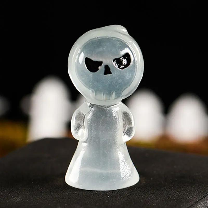 Halloween Glow in Dark Figurines Luminous Ghost Mini Resin Ornament DIY Micro Landscape Cute Cartoon Statue Desktop Decor Party