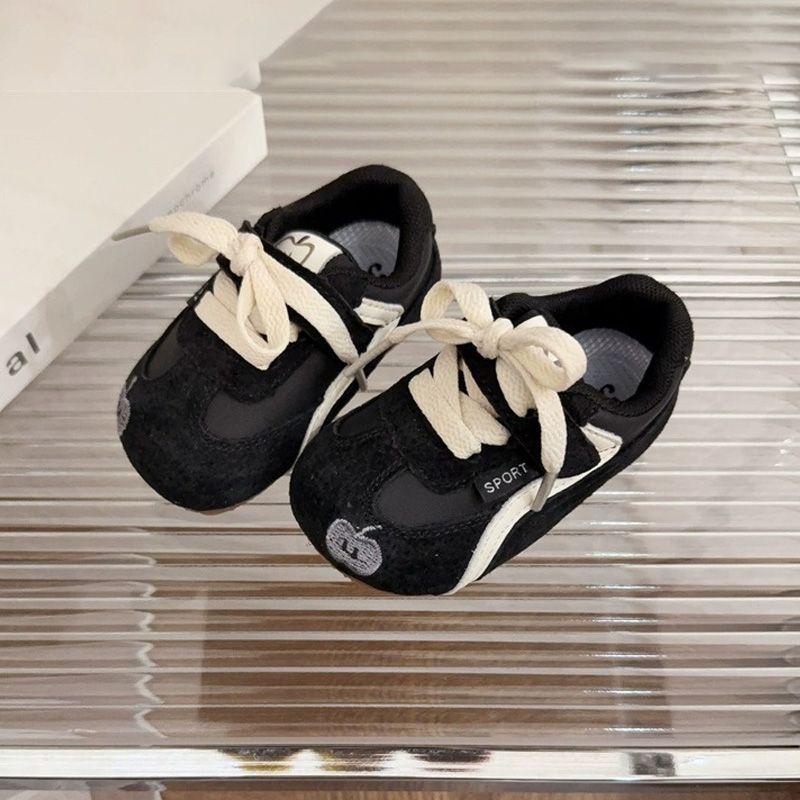 

Осінні корейські червоні універсальні кросівки для дівчат, малюків та малюків (1-3 роки) Size 16, Inner Length 12.5cm чорний