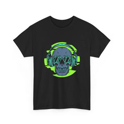 Neon DJ Schädel T-Shirt | Schädel mit Kopfhörern und Sonnenbrille, Cooler Style Tee