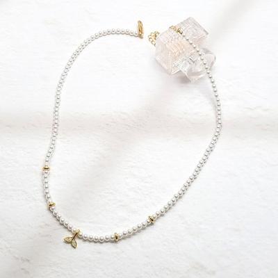 Dolphin Tail Pearl Necklace Nk161