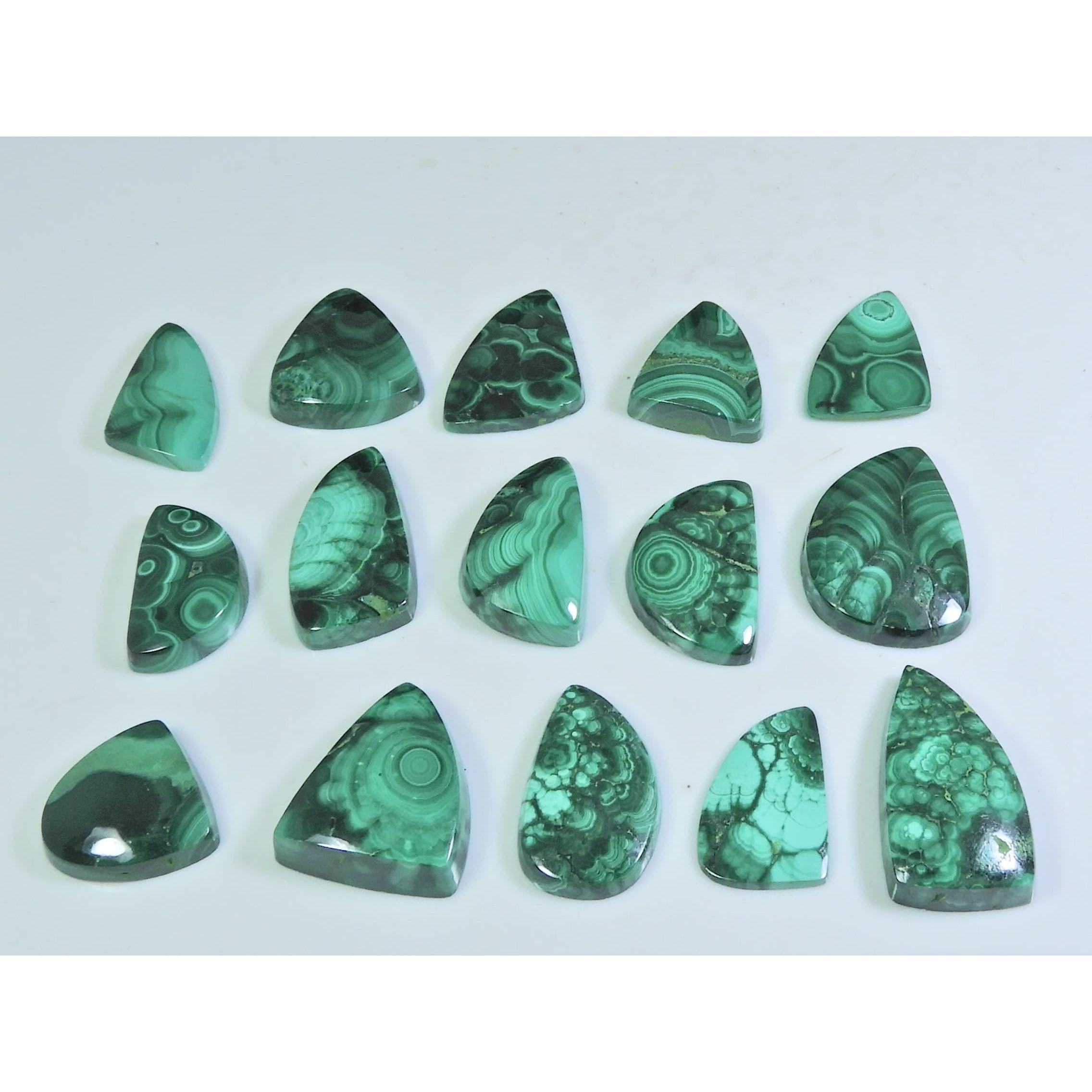 

210Cts. Натуральное зеленое малахитовое кольцо Размер Фантазийный кабошон Драгоценный камень 15 шт. Лот C-253