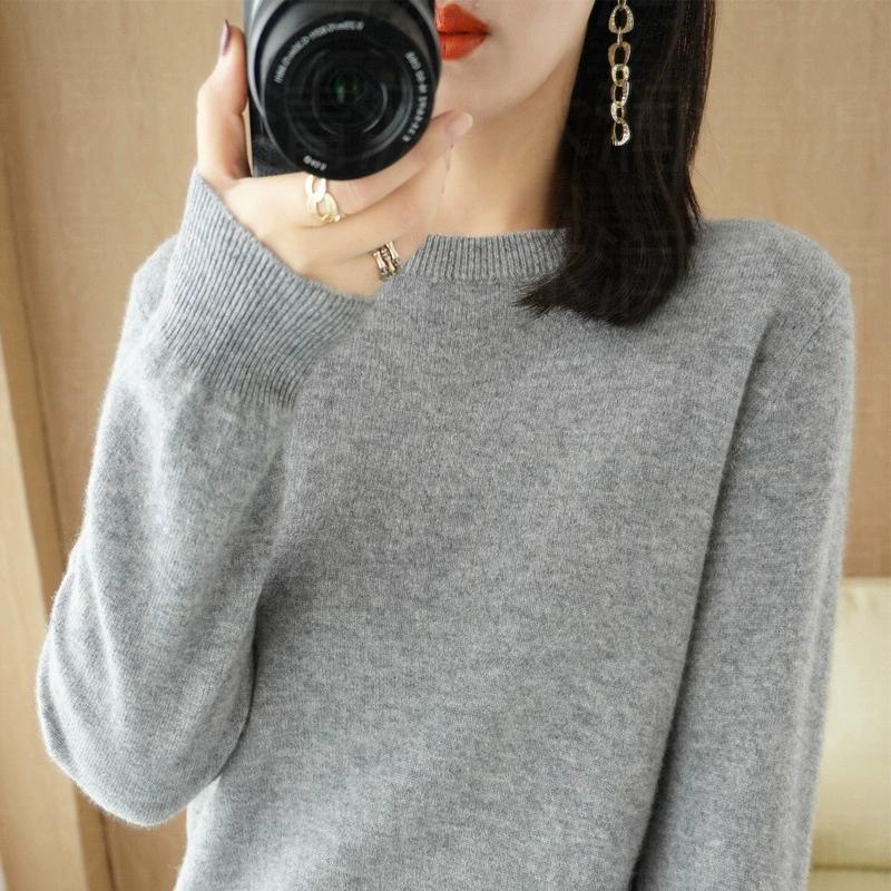 Autumn and Winter Round Neck Sweater Women's Pullover Knitted Sweater Solid Color Long Sleeved Women's Thin Short Base Shirt