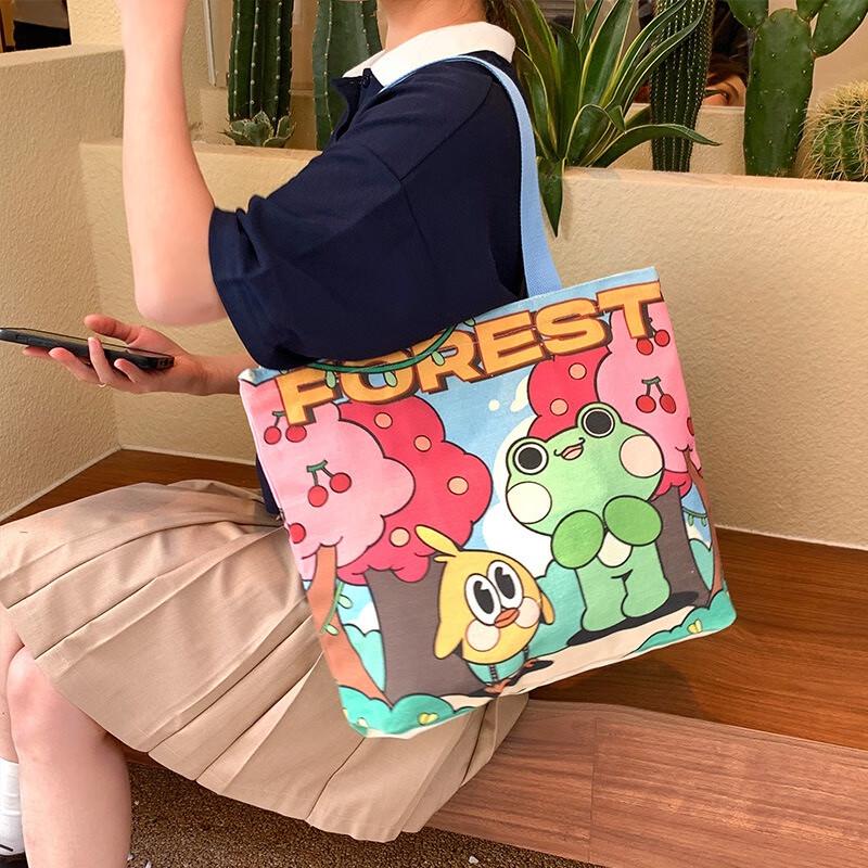 

Fumaide Frog Bird Canvas Commuter Shoulder Bag