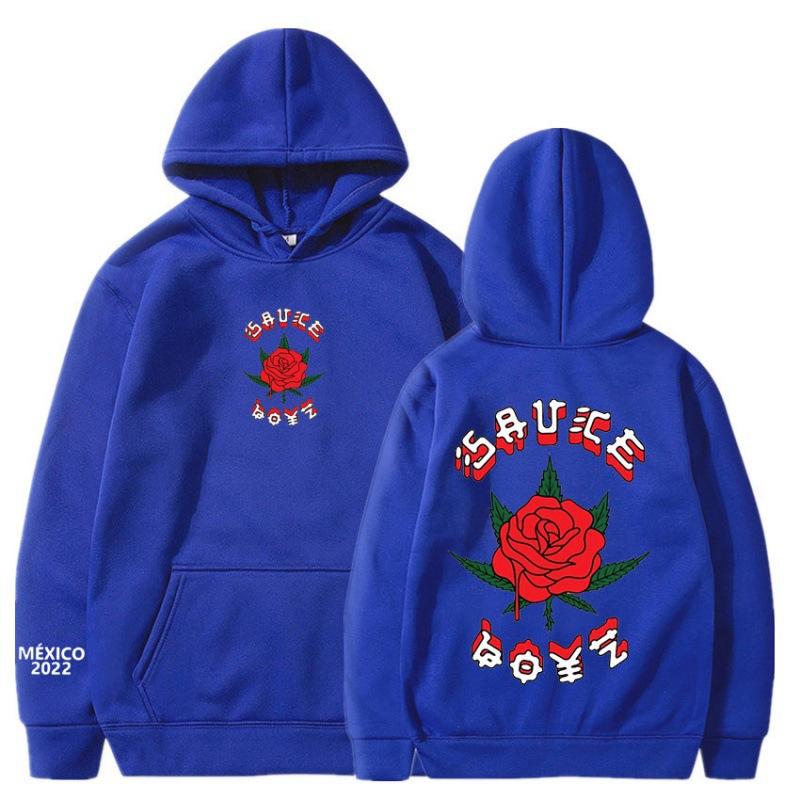 Hanorac cu capota de rapper american Eladio Carrion